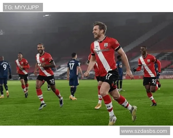 西布罗姆维奇与水晶宫精彩对决直播全程回顾及赛后分析